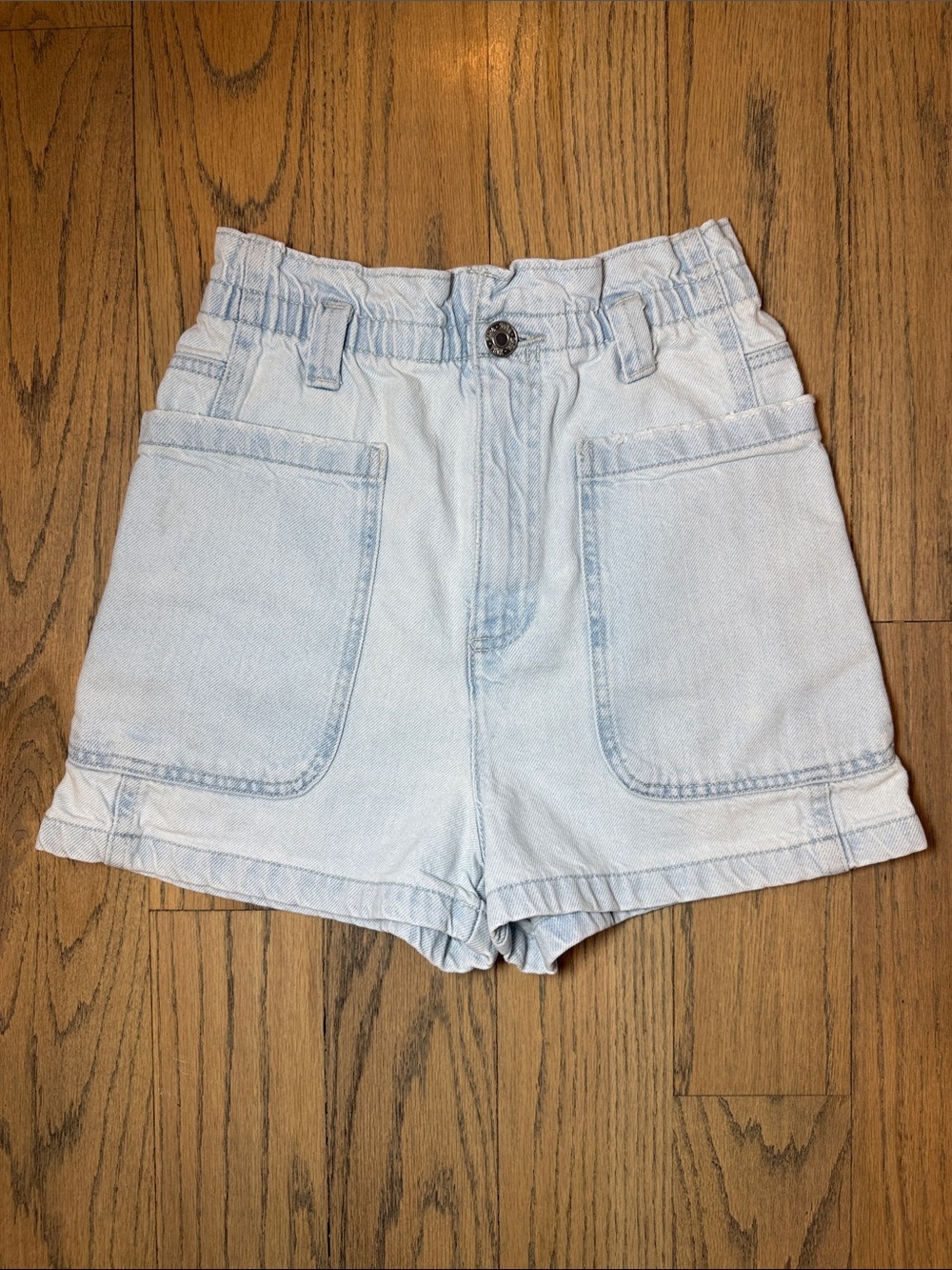 ZARA Women’s Light Blue Wash Utility Denim Shorts with Patch Pockets Size 0